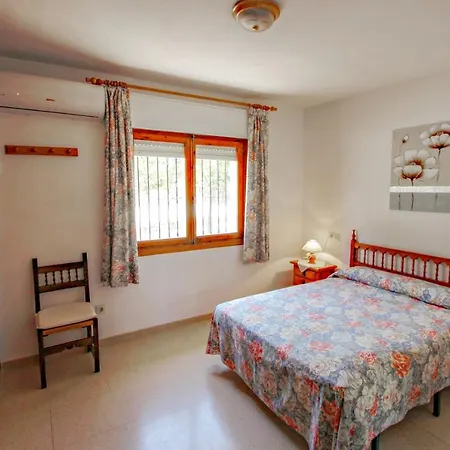 Laura-28a - Traditionally Furnished Detached With Peaceful Surroundings In Villa Calpe